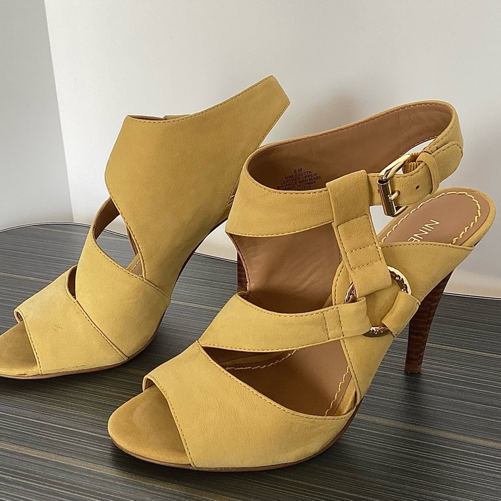 Nine West Lezetta Suede Leather Sandal Peep Toe 4" heel Yellow 6 M $129